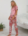 Eleganter Damen Pyjama mit Floralem Design 2