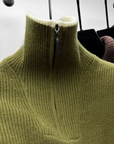 Eleganter Stehkragenpullover mit Reißverschluss 5