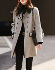 Eleganter Trenchcoat mit zeitloser Silhouette 0