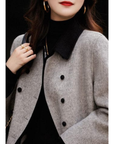 Eleganter Trenchcoat mit zeitloser Silhouette 1