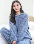 Elegantes Pyjama Set für entspannte Nächte 4