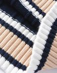 Ärmellose Strickweste mit V-Ausschnitt 5