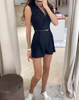 Ärmelloser Jumpsuit mit Wickeloptik für elegante Anlässe 1