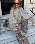 Bequeme Strickjacke mit Geripptem Ausschnitt 0