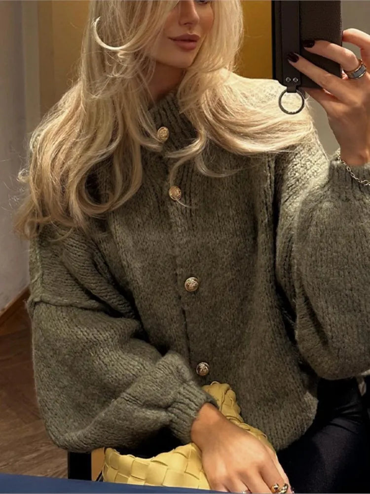 Bequeme Strickjacke mit Geripptem Ausschnitt 3