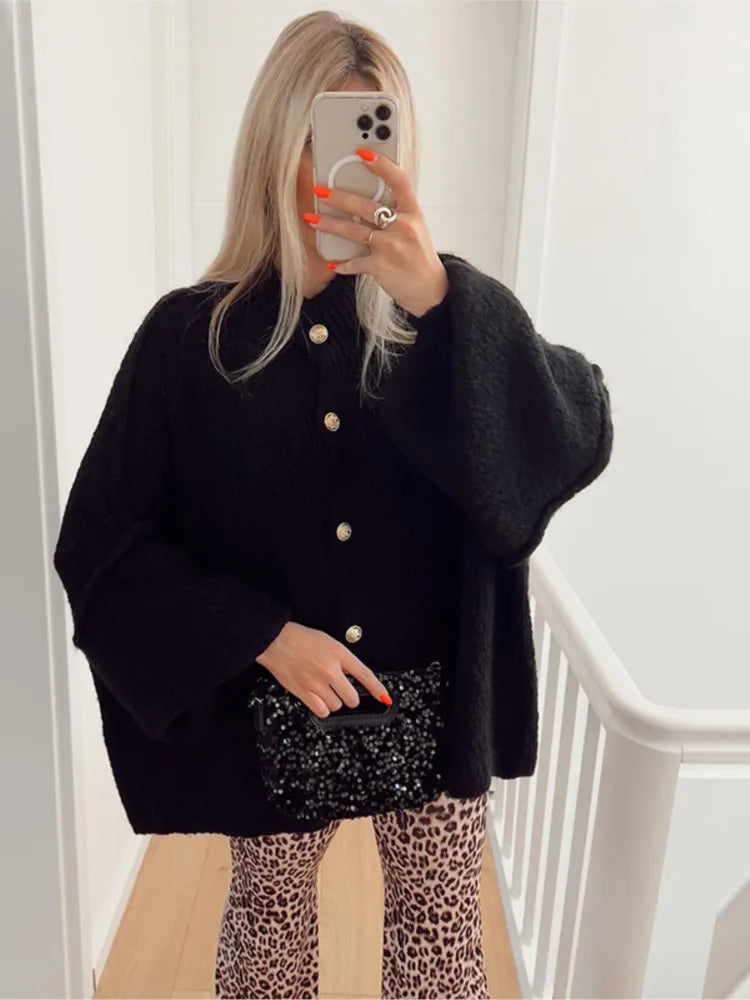 Bequeme Strickjacke mit Geripptem Ausschnitt 5