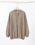 Bequeme Strickjacke mit Geripptem Ausschnitt 6
