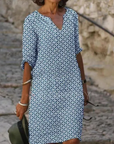 Damen Sommerkleid mit V-Ausschnitt und geometrischem Muster – Bequeme Passform für sonnige Tage 2