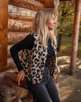 Damen Strickweste mit Leoparden-Print und Knopfverschluss 1