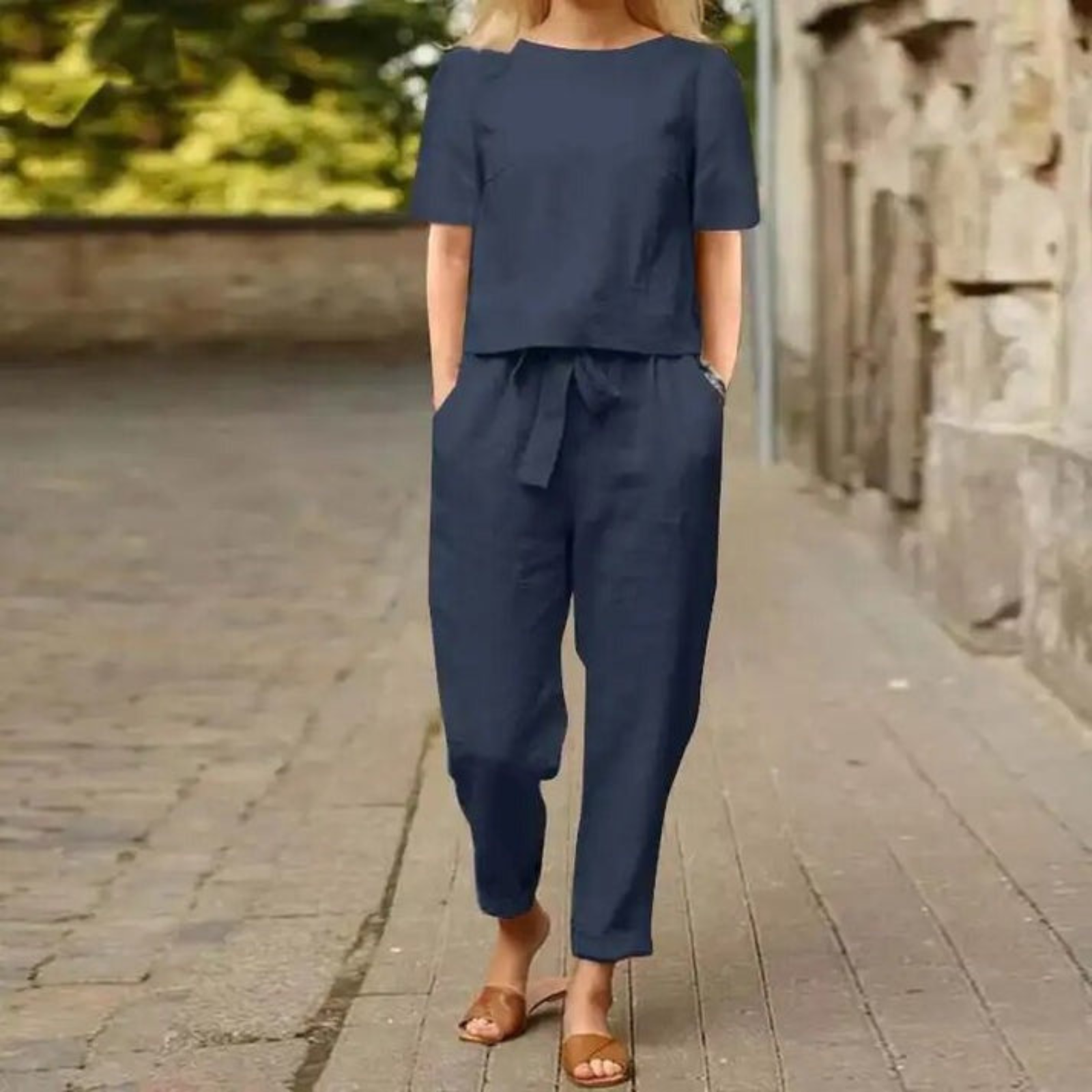 Elegant Zweiteiliges Sommeroutfit für Unbeschwerte Tage 1