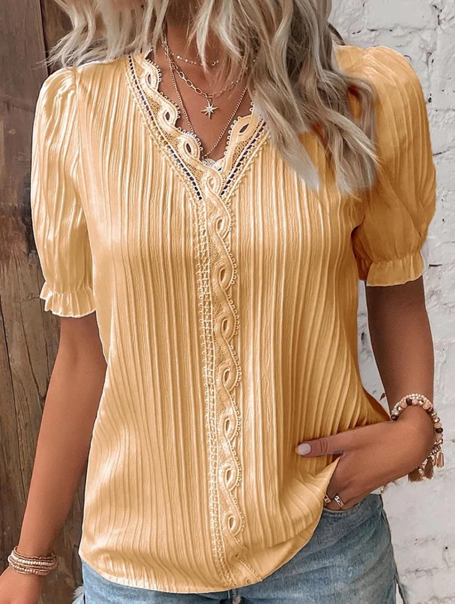 Elegante Damenbluse mit Puffärmeln für Festlichkeiten 2