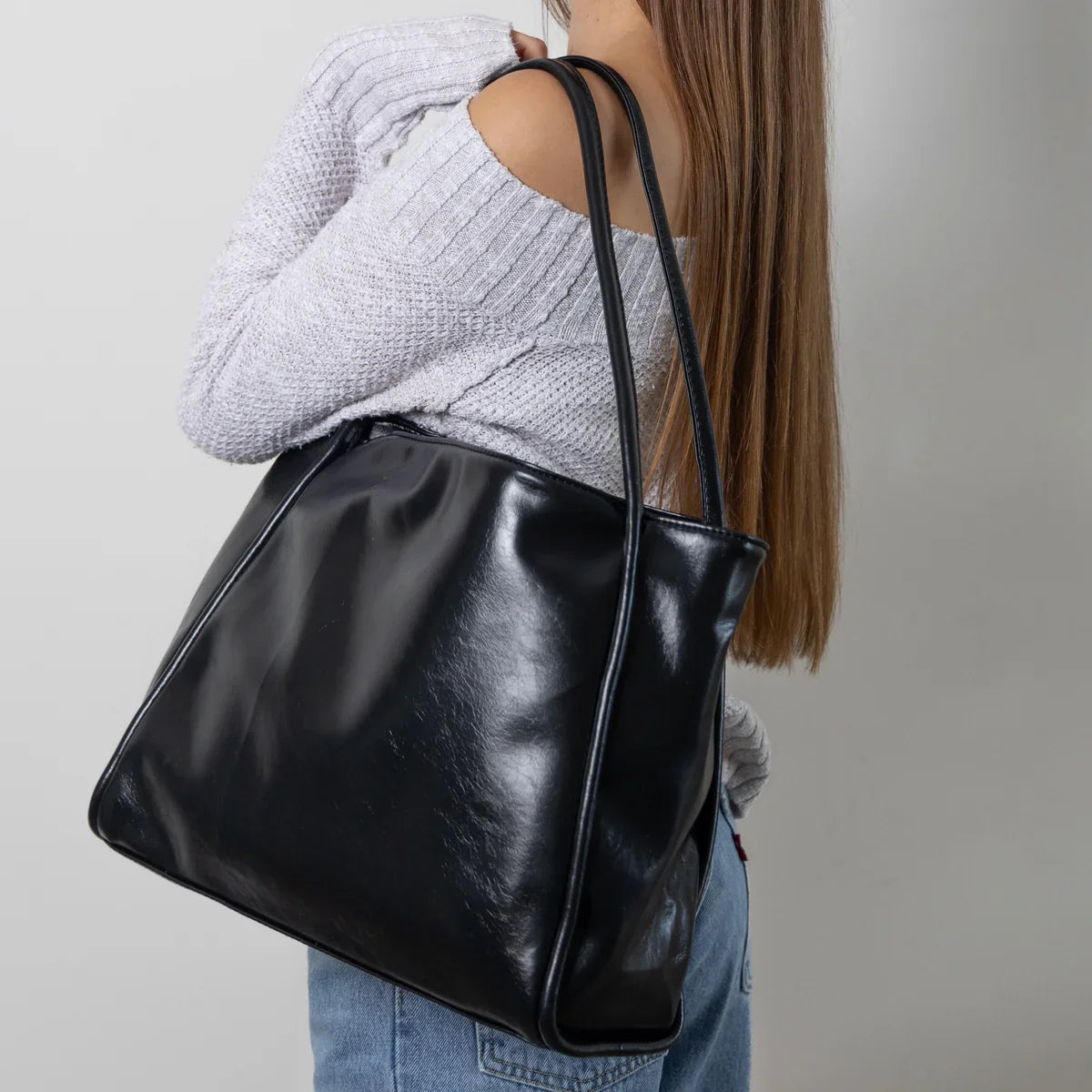 Elegante Handtasche für zeitlose Schönheit 3