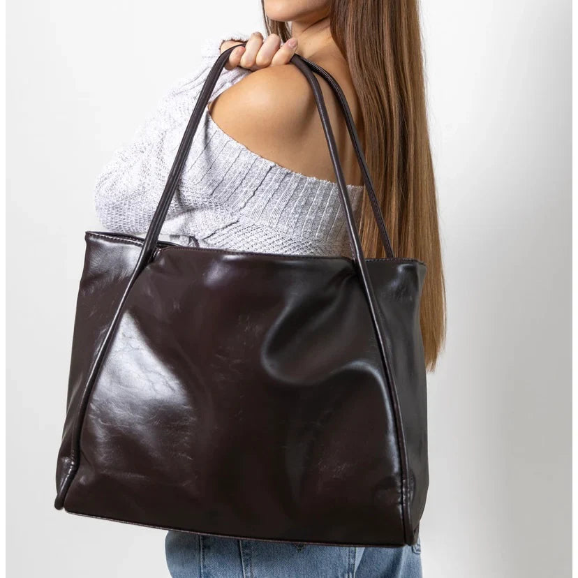 Elegante Handtasche für zeitlose Schönheit 7