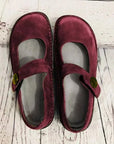 Elegante Schuhe mit raffinierten Details 5