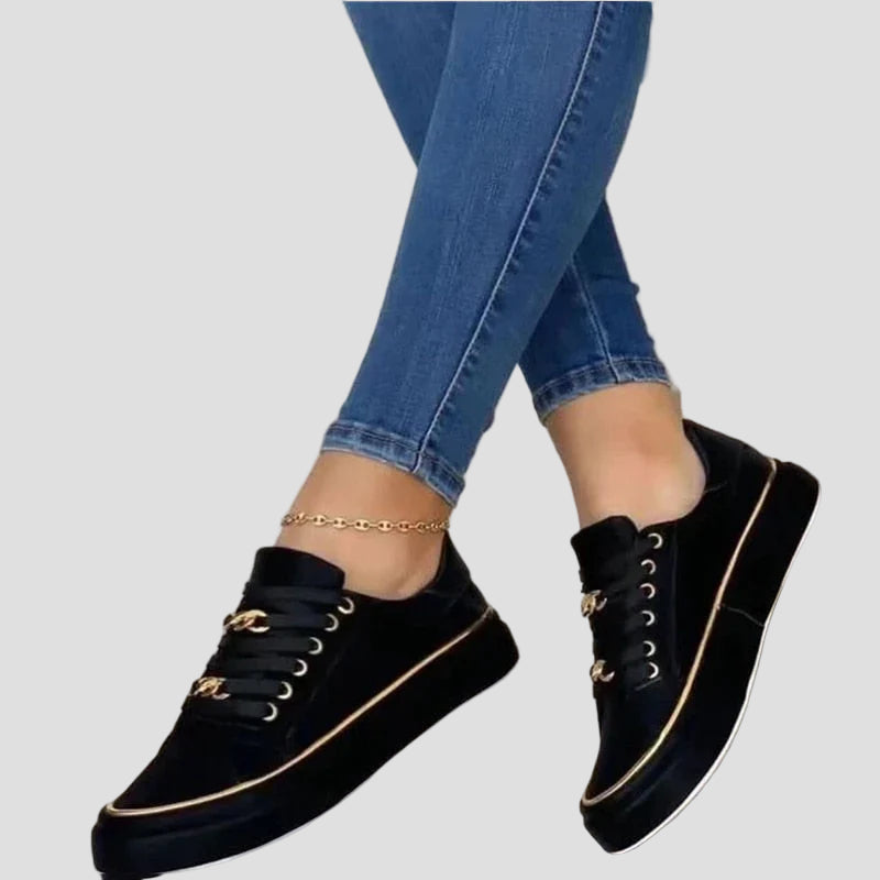 Elegante Sneakers mit Kettenleder-Details für Stil 0