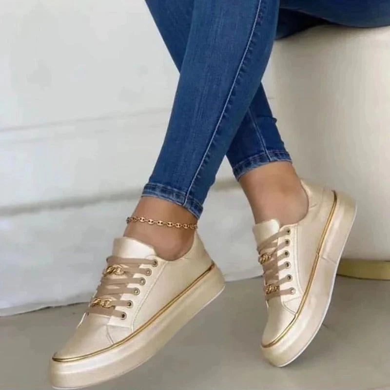 Elegante Sneakers mit Kettenleder-Details für Stil 2