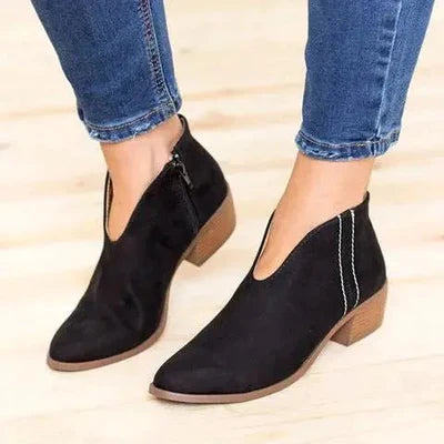Elegante Stiefel mit verführerischem V-Ausschnitt 2