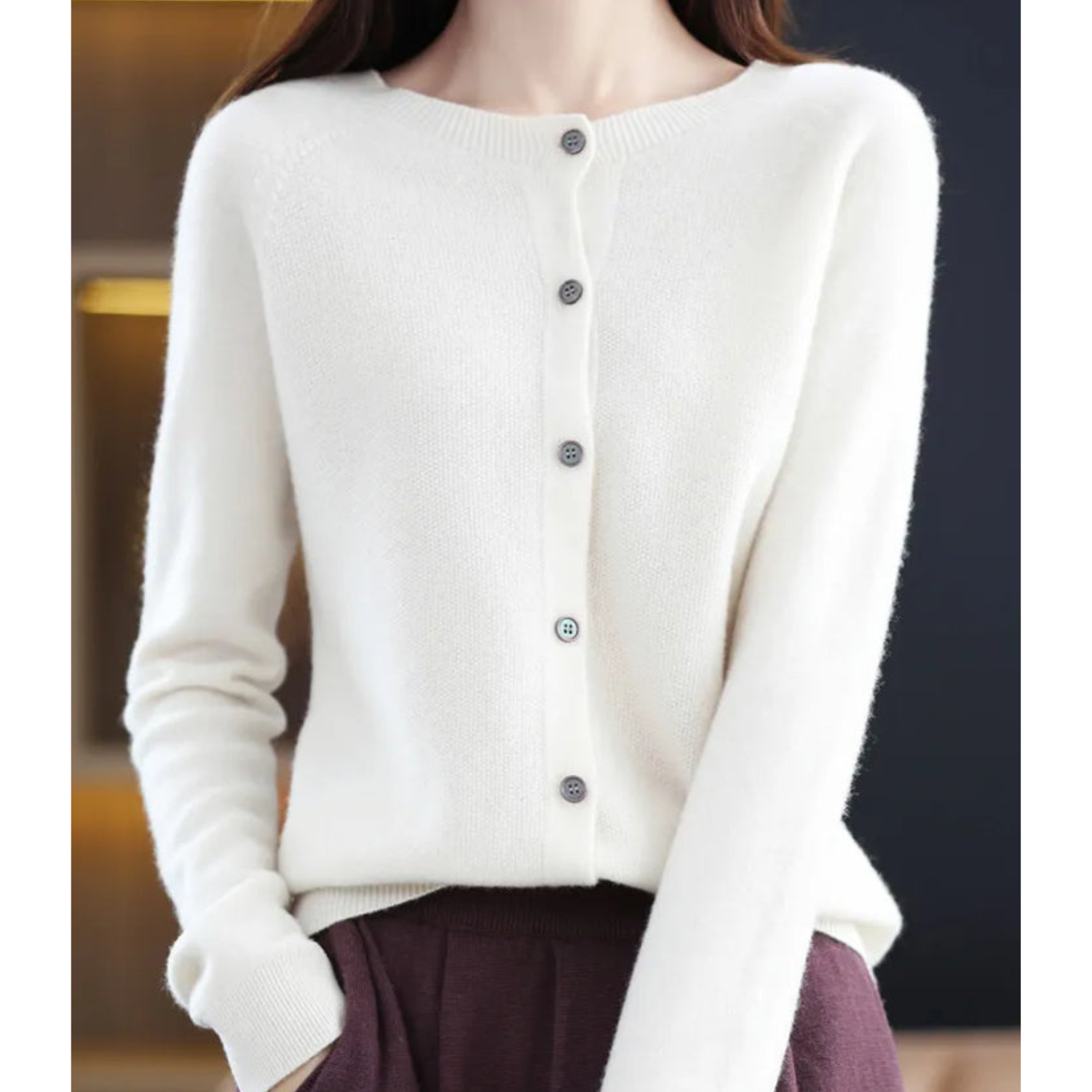 Elegante Strickjacke mit Rundhalsausschnitt für jeden Anlass 4