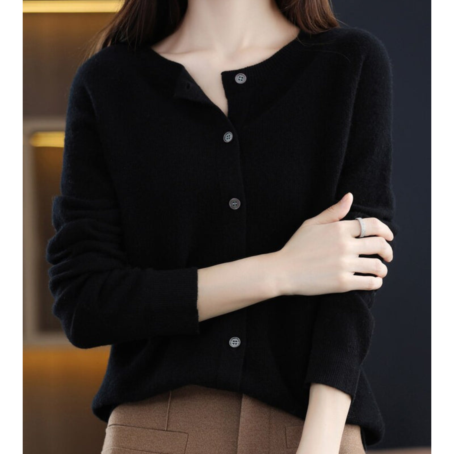 Elegante Strickjacke mit Rundhalsausschnitt für jeden Anlass 5