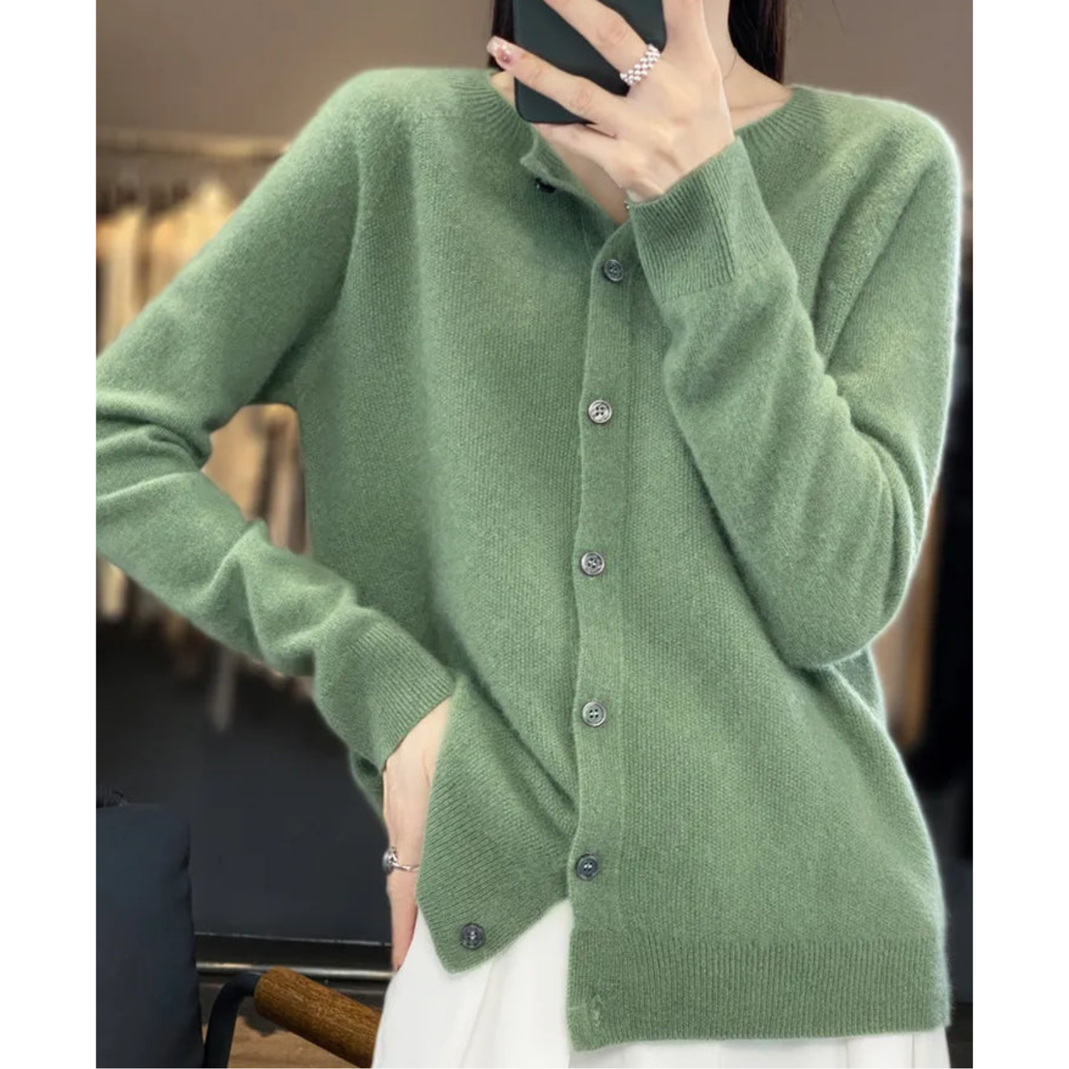 Elegante Strickjacke mit Rundhalsausschnitt für jeden Anlass 9