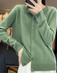 Elegante Strickjacke mit Rundhalsausschnitt für jeden Anlass 9
