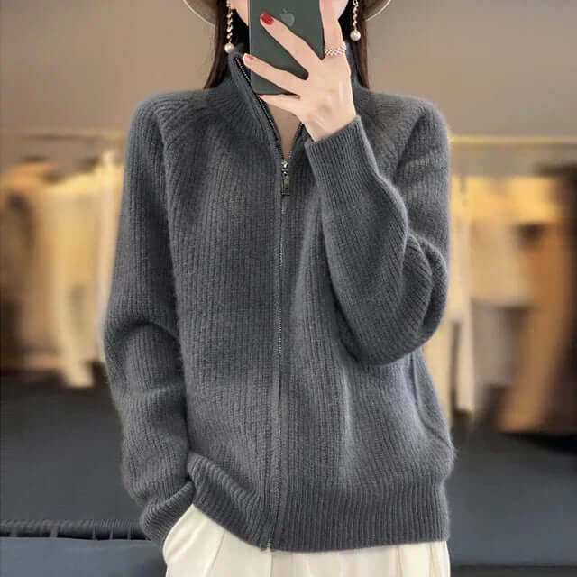 Elegante Strickjacke mit hohem Kragen 5