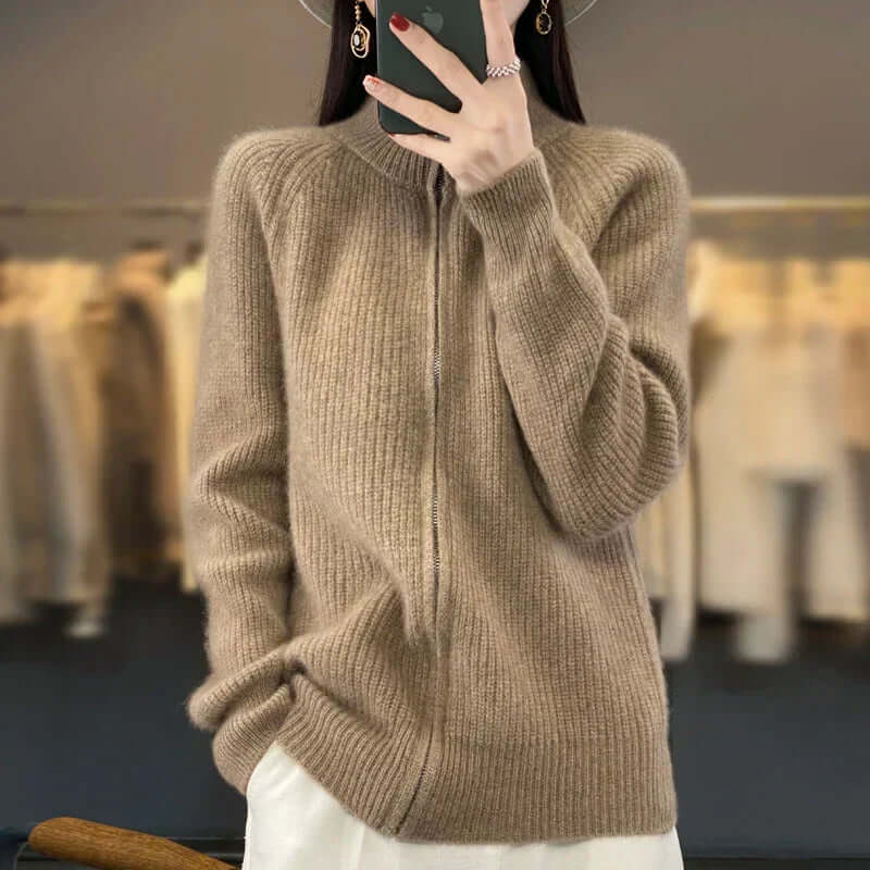 Elegante Strickjacke mit hohem Kragen 8