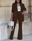 Eleganter Damenanzug mit Blazer und Ausgestellten Hosen für Festliche Anlässe 4