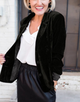 Eleganter Damenblazer mit Femininer Silhouette 0