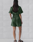 Eleganter Jumpsuit mit Taillengürtel für Sommernächte 3