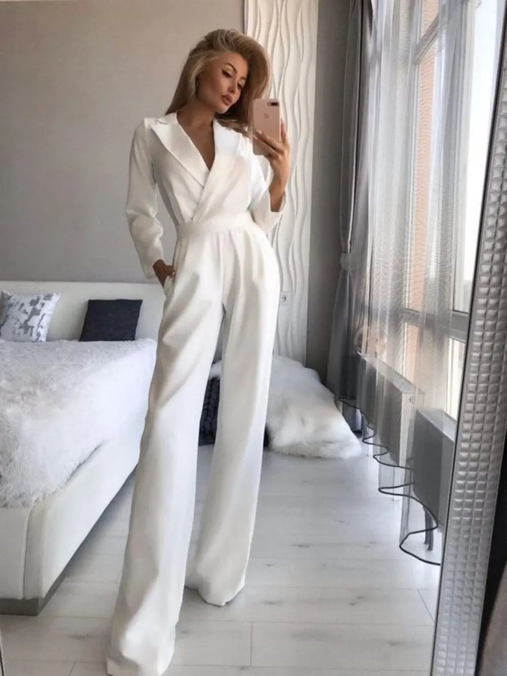 Eleganter taillierter Jumpsuit aus dehnbarem Stoff für feminine Silhouette 4