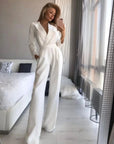 Eleganter taillierter Jumpsuit aus dehnbarem Stoff für feminine Silhouette 4