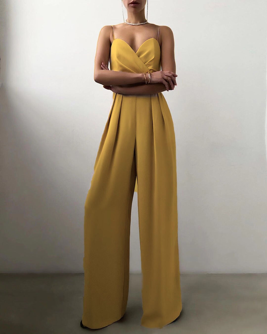 Eleganter Jumpsuit mit weitem Bein für besondere Anlässe 3