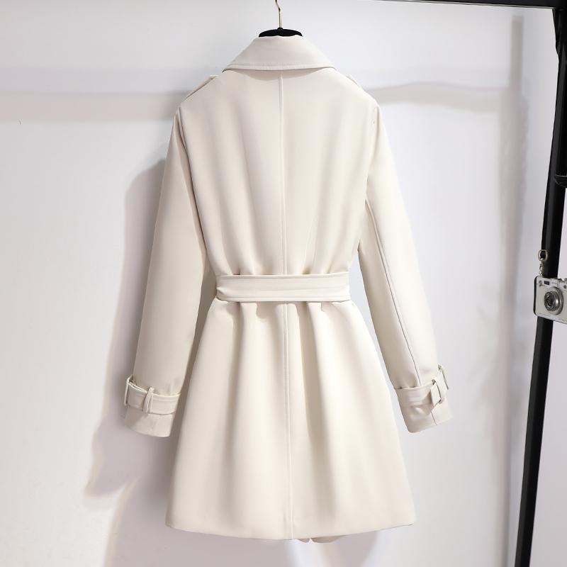 Eleganter Trenchcoat in Klassischem Weiß für Stilbewusste 1