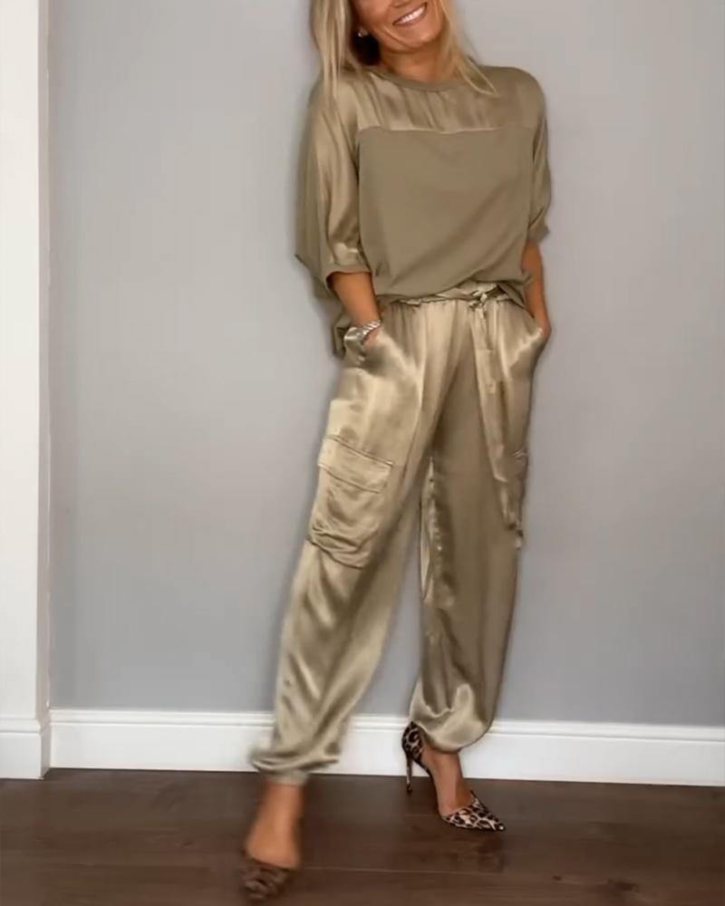 Eleganter Damen Zweiteiler aus Satin für Sommeranlässe – Stilvolles Hemd und maßgeschneiderte Hose 2