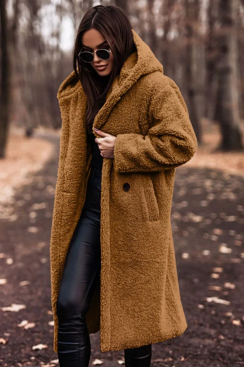 Eleganter langer Wintermantel mit Kapuze 2