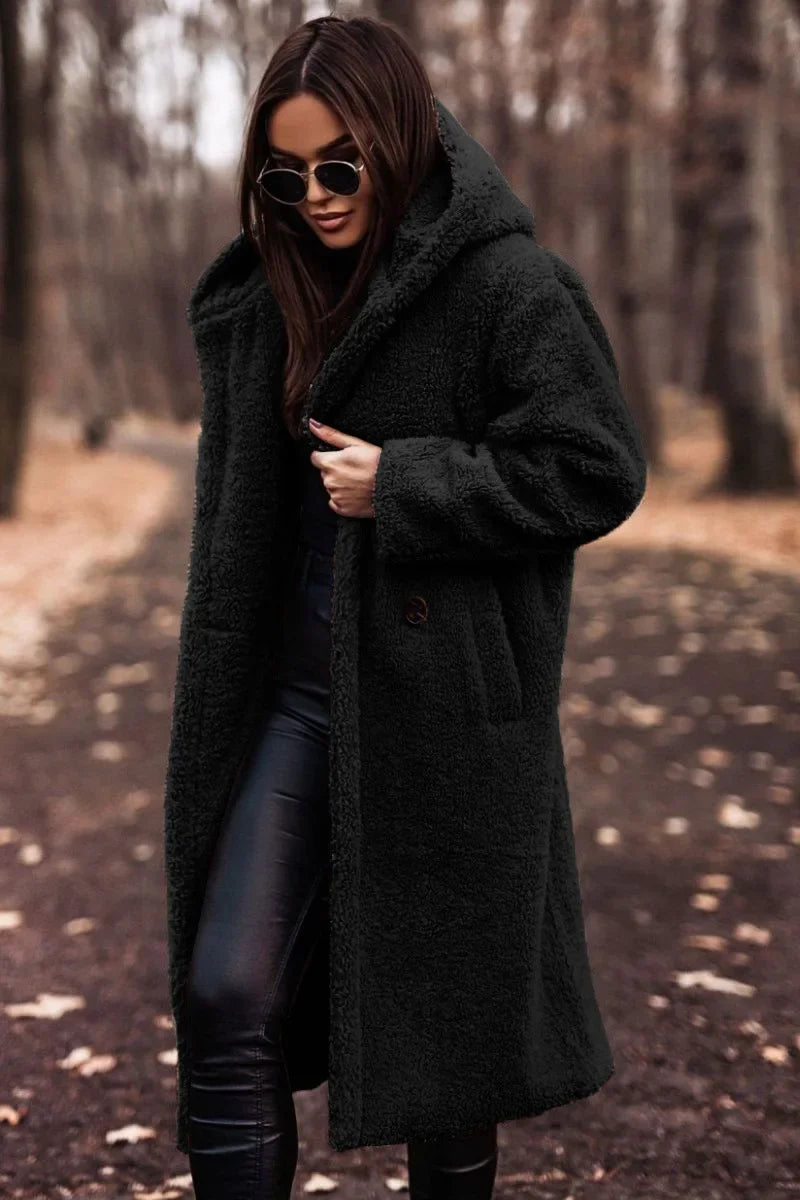 Eleganter langer Wintermantel mit Kapuze 8