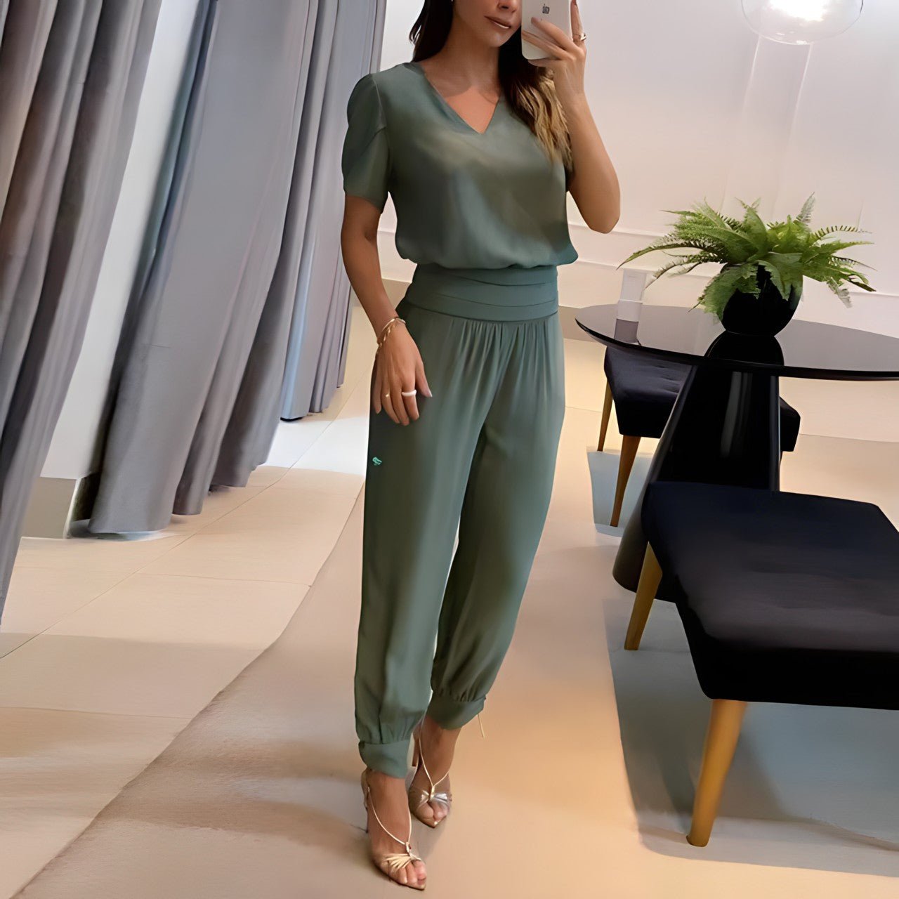 Elegantes Damen Outfit für besondere Anlässe 4