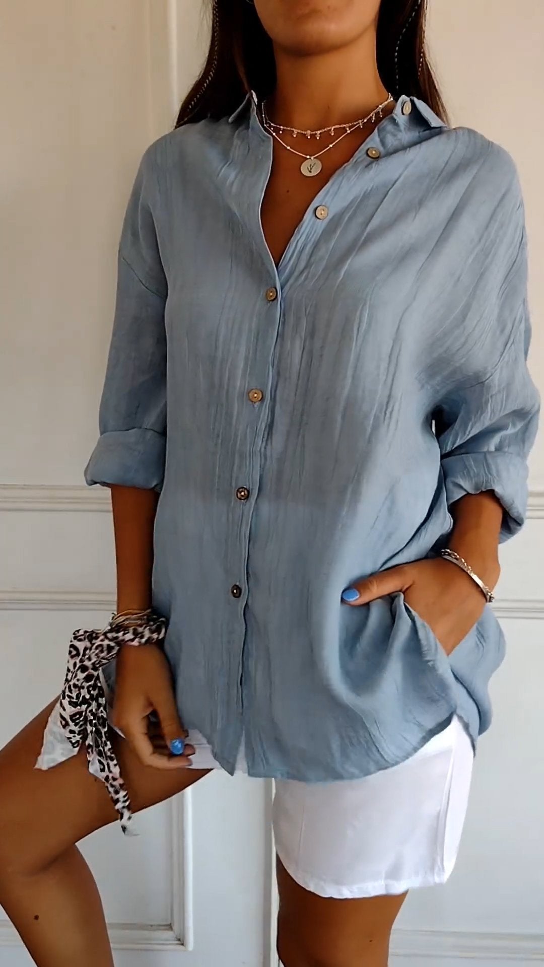 Elegantes Button-Down-Hemd aus atmungsaktivem Material für vielseitige Anlässe 2