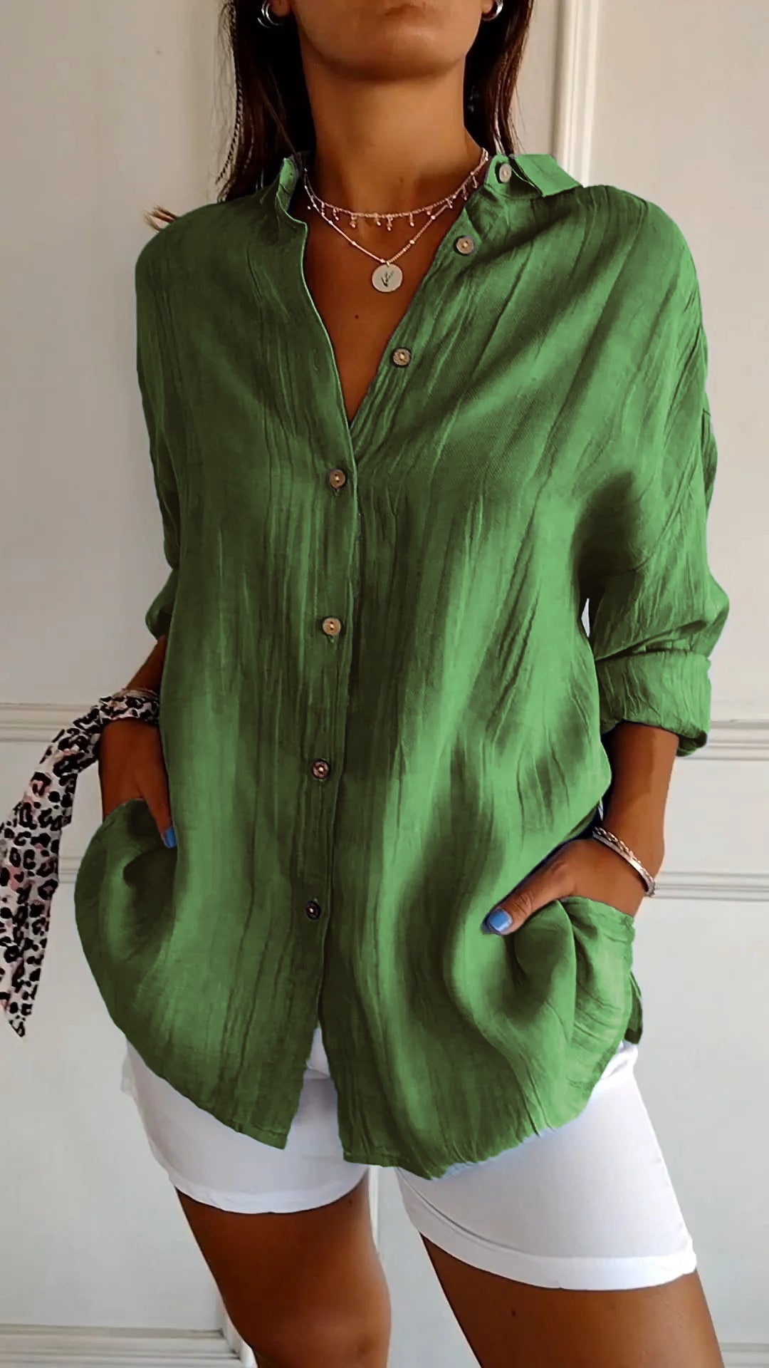 Elegantes Button-Down-Hemd aus atmungsaktivem Material für vielseitige Anlässe 9