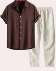 Elegantes Herren Sommeroutfit aus leichten, atmungsaktiven Materialien für Stil und Komfort 2