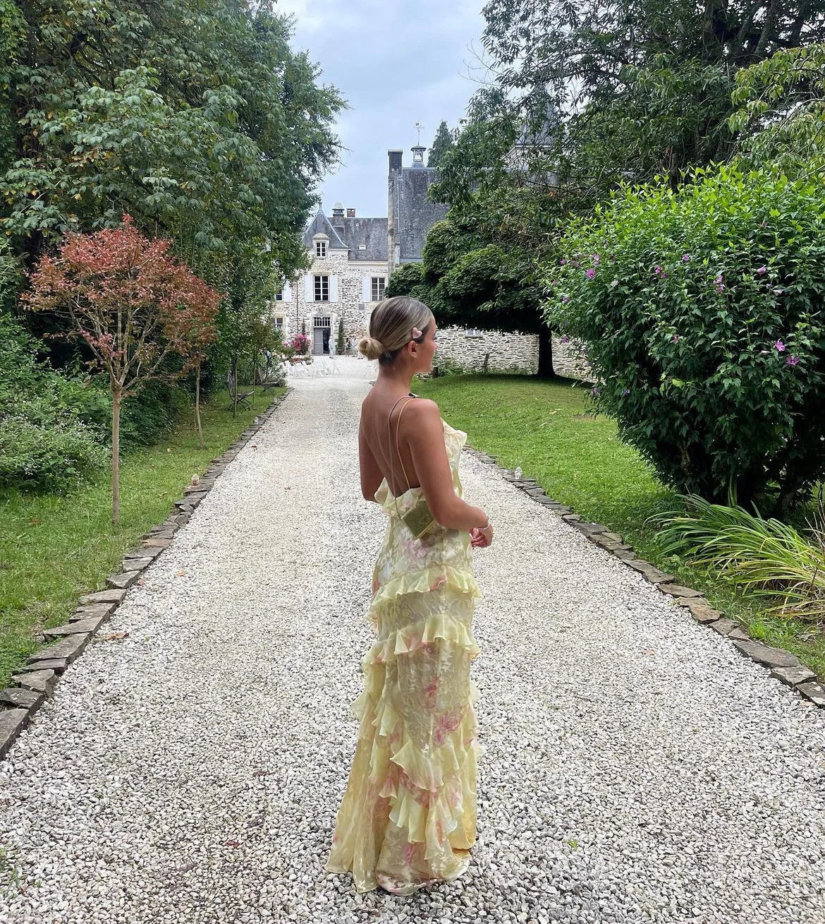 Elegantes Maxikleid mit Rüschendetails für besondere Anlässe 8