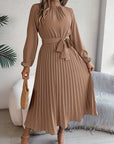 Elegantes Midikleid mit plissiertem Design 8