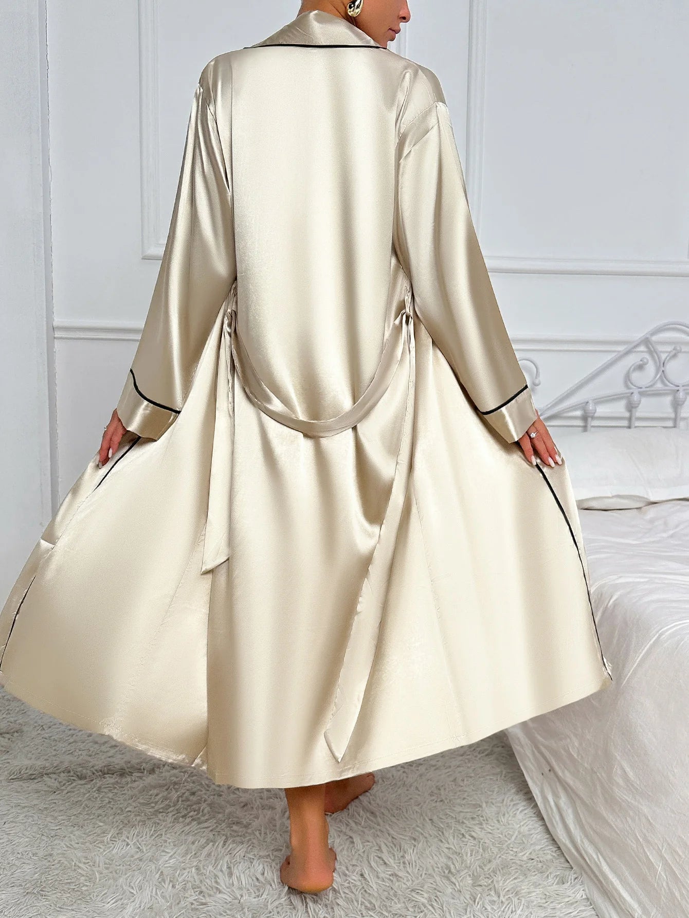 Elegantes Pyjama Set für Stilvolle Nächte 2