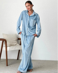 Elegantes Pyjama Set für entspannte Nächte 0