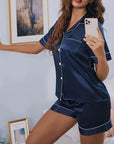 Elegantes Pyjama Set für entspannte Nächte 0