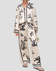 Elegantes Pyjama Set mit Seidigem Glanz 0