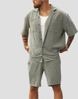 Elegantes Sommeroutfit mit fließendem Schnitt und weichem Material – Ideal für warme Tage 1