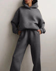 Elegantes Winterset mit Hoodie und Hose für stilvolle Gemütlichkeit 7