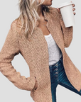 Farbenfroher Wintermantel mit elegantem Trenchcut 0